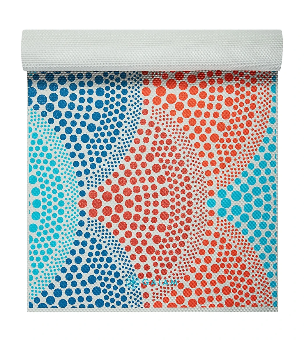 Gaiam 6mm Premium Yoga Mat 2 Gaiam 6mm Premium Yoga Mat - Image 2